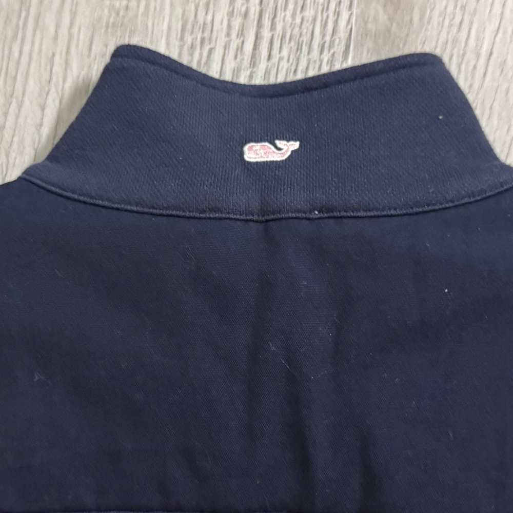 Vineyard Vines Pullover Size Medium - image 4